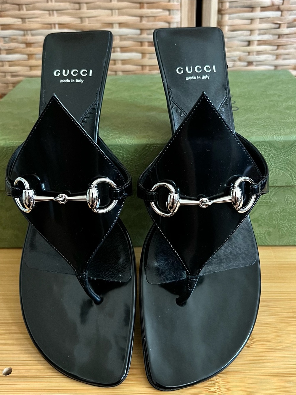 Gucci horsebit black patent leather thong kitten sandals 40 10 NEW - Picture 10 of 14